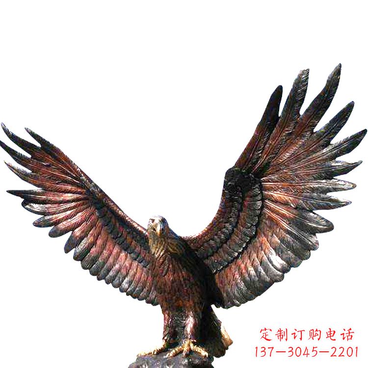 深圳玻璃钢老鹰仿铜雕塑