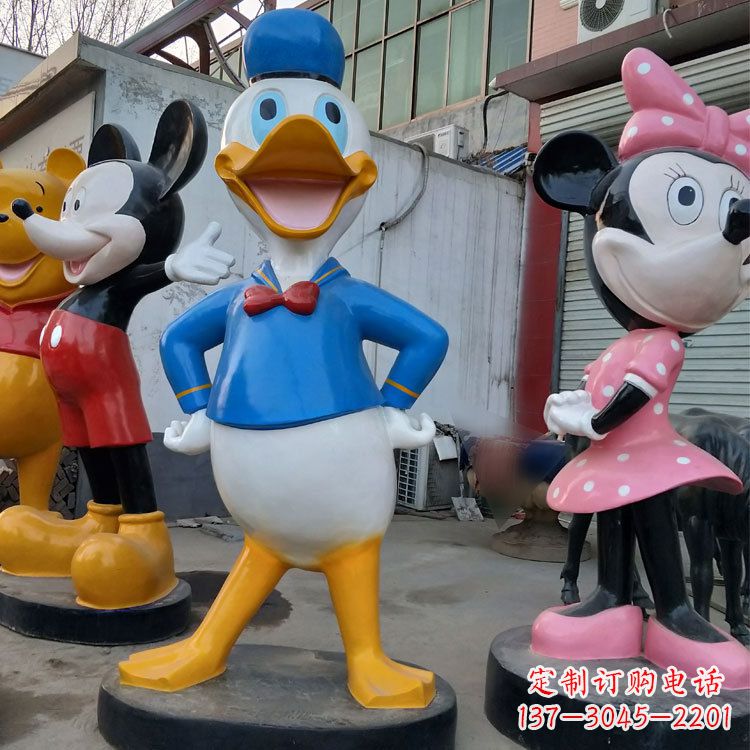 深圳玻璃钢老鼠雕塑