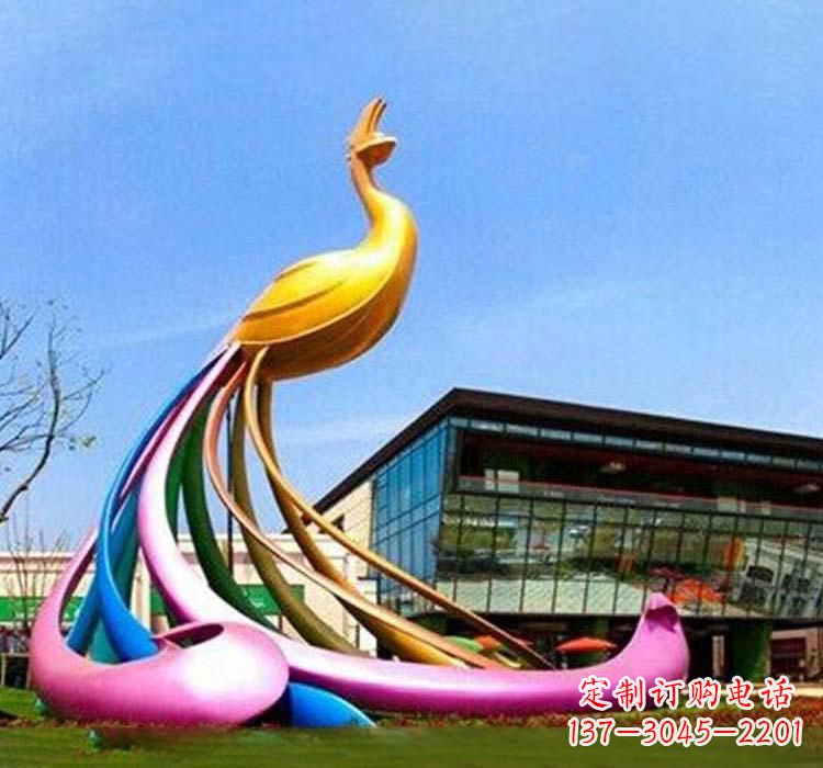 深圳不锈钢彩色孔雀雕塑——美轮美奂的艺术精品