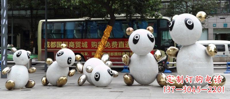 深圳不锈钢熊猫雕塑——传承中国文化精髓
