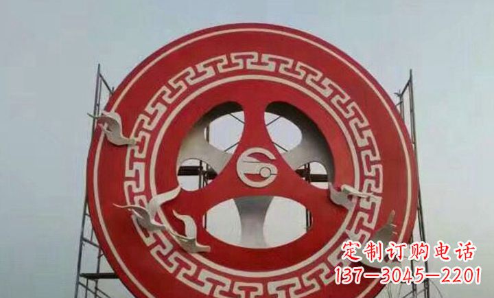 深圳不锈钢齿轮雕塑象征着时代进步
