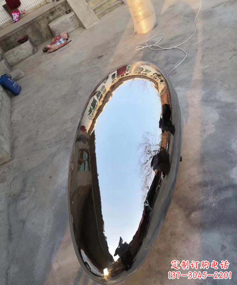 深圳不锈钢电镀水滴造型雕塑