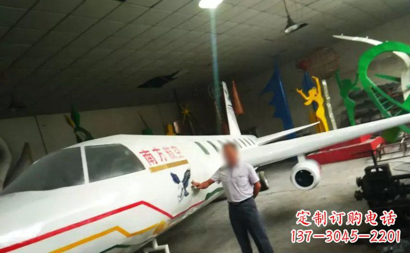 深圳不锈钢飞机雕塑精美的艺术作品