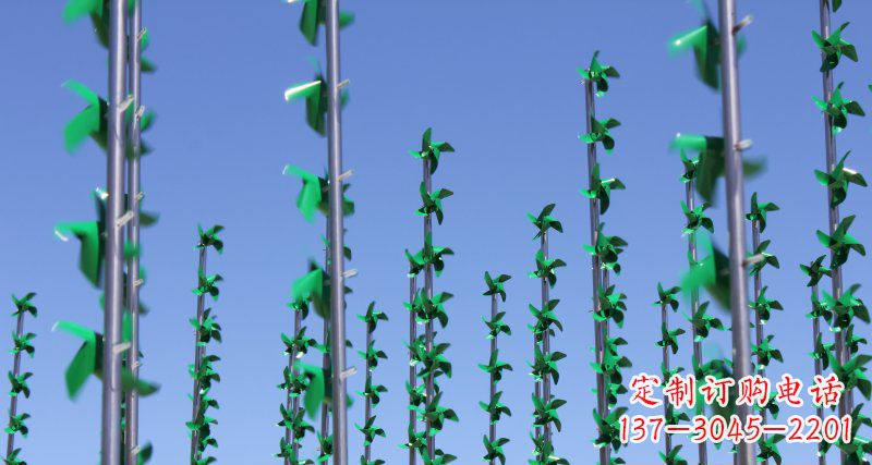 深圳螺旋风车给广场景观带来的旋转欢乐