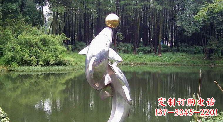 深圳海豚的传说——不锈钢公园顶部雕塑