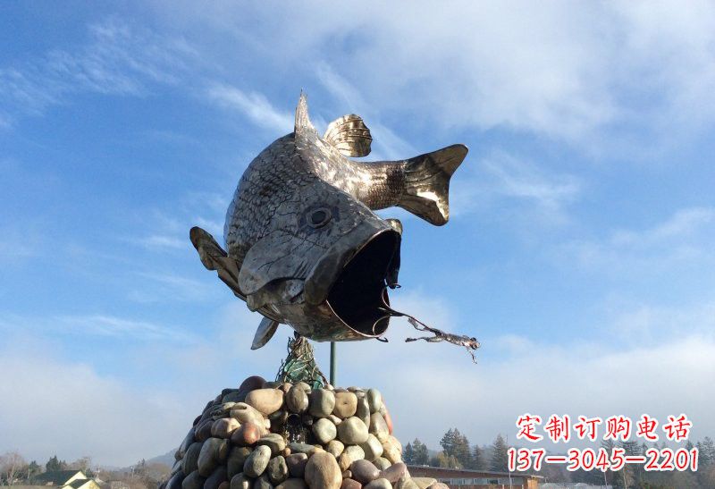 深圳不锈钢鲤鱼雕塑