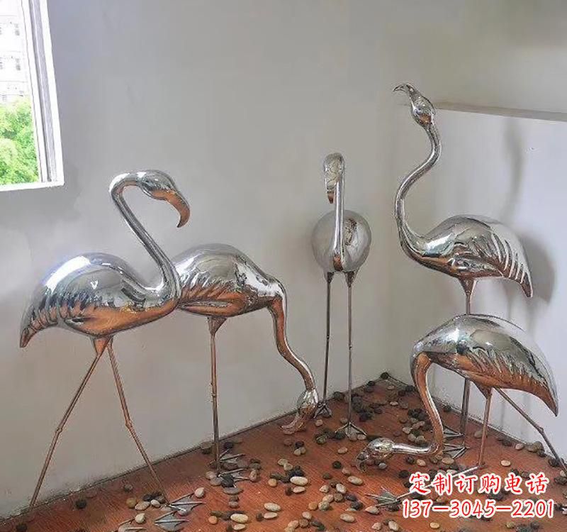 深圳不锈钢火烈鸟象征勇气与活力