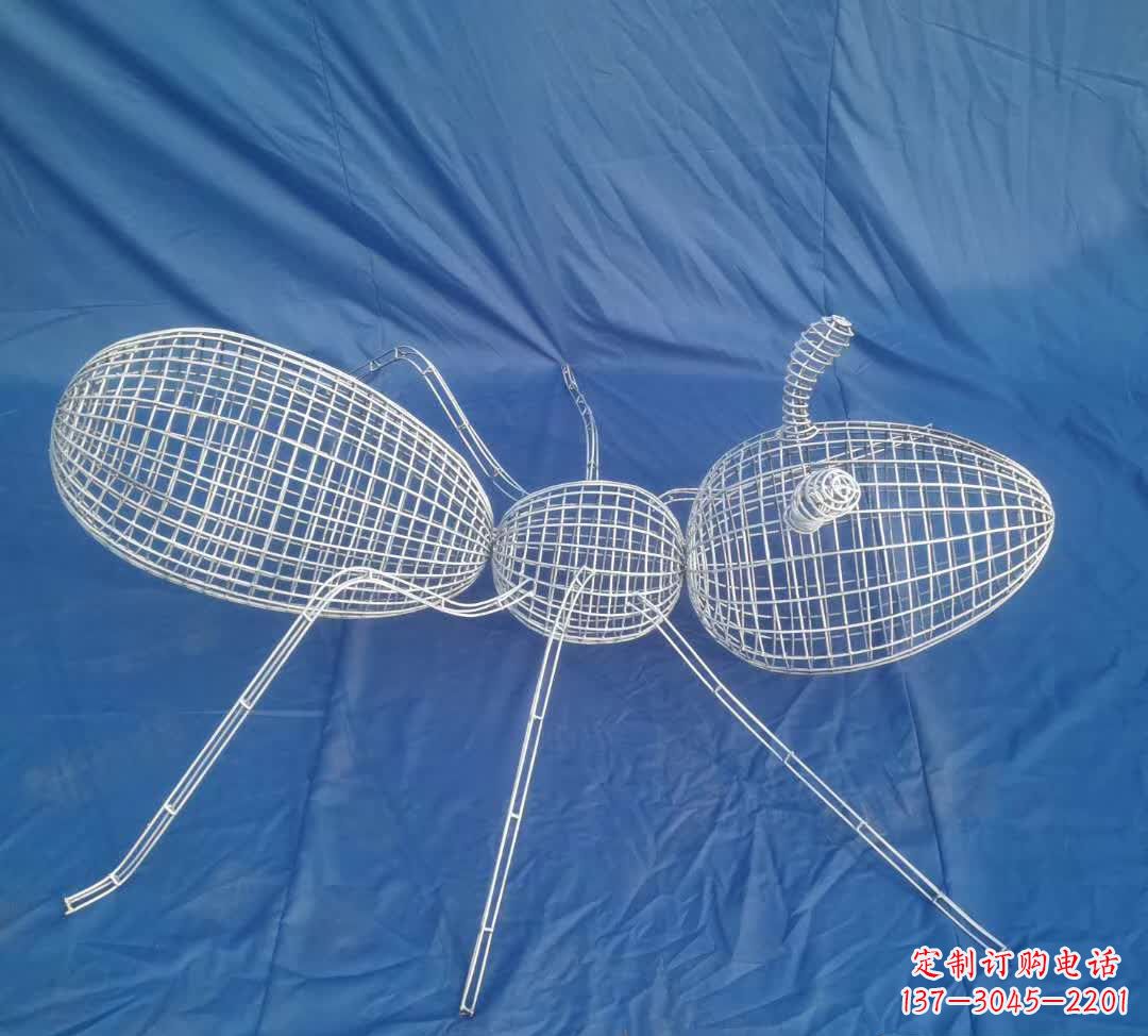 深圳蚂蚁镂空雕塑精致的艺术精品