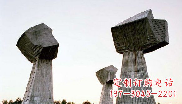 深圳不锈钢拳头一种独特的雕塑材料