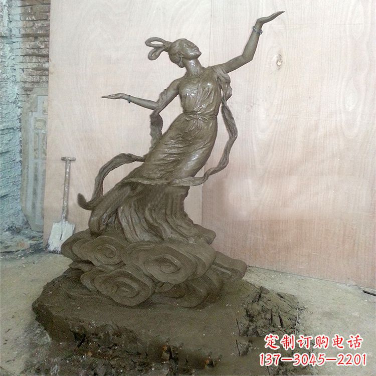 深圳嫦娥雕塑泥稿
