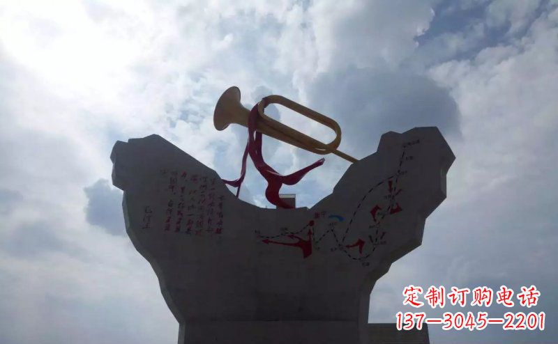 深圳冲锋号军队景观铜雕