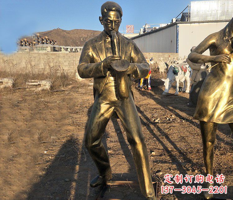 深圳吹萨克斯音乐人物铜雕雕塑