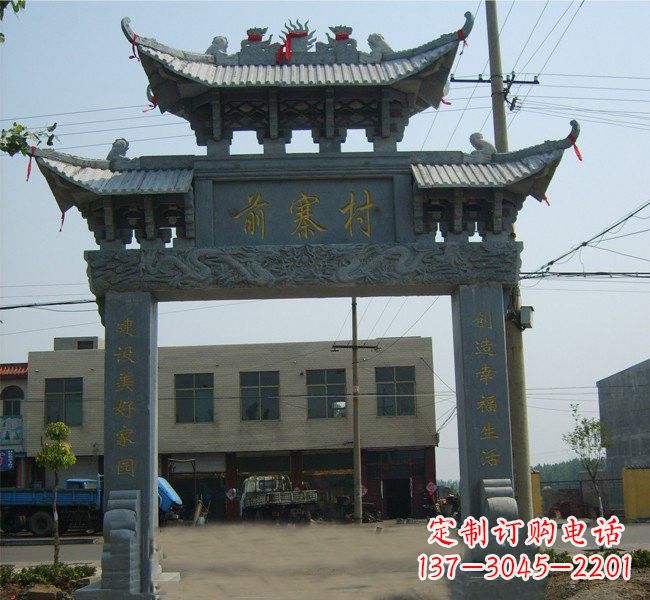 深圳“古老的牌坊雕塑——传承着中华文明的瑰宝”