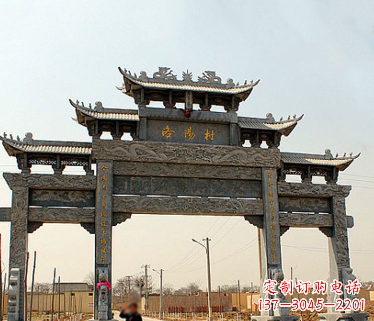 深圳牌坊雕塑——缅怀中国传统文化