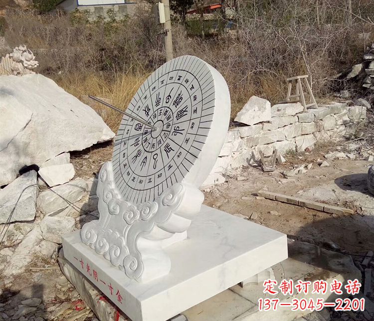 深圳传承古老文化——日晷雕塑