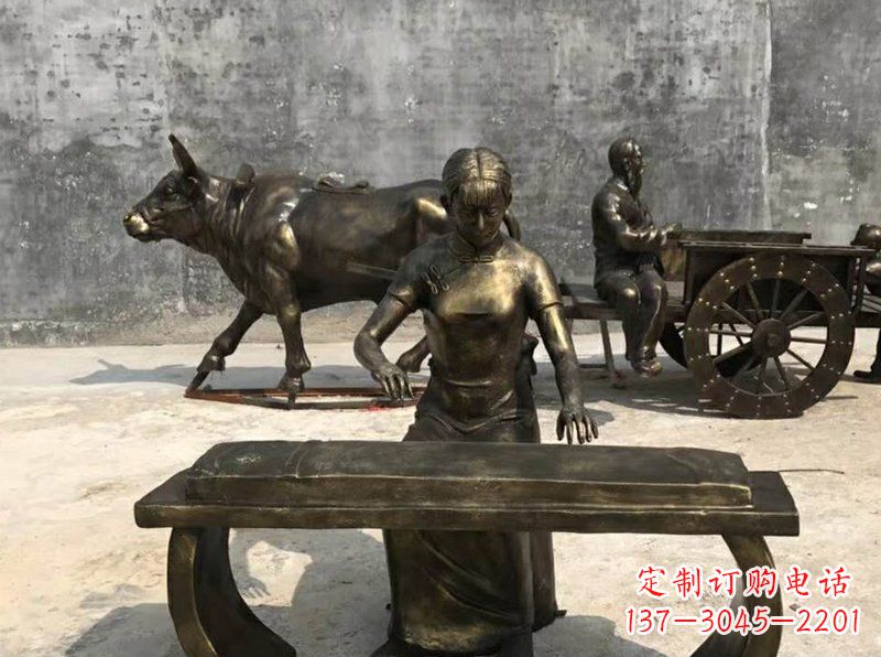 深圳铜制古筝人物校园景观雕塑