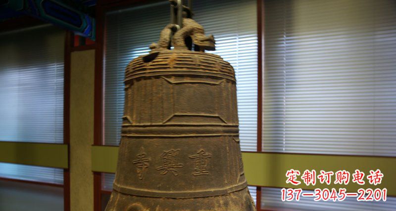 深圳仿古铜钟雕塑定制