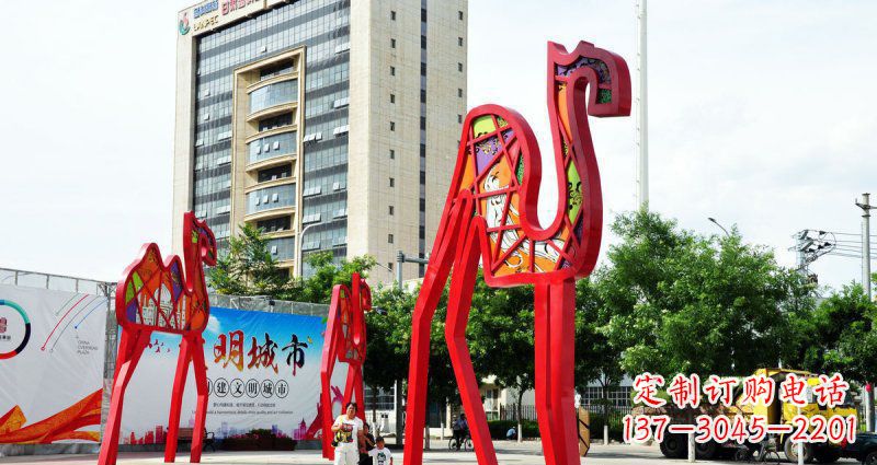 深圳品质精良的公园不锈钢骆驼雕塑