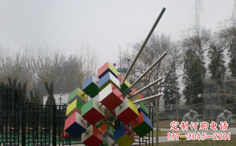 深圳不锈钢魔方雕塑,玩转您的公园