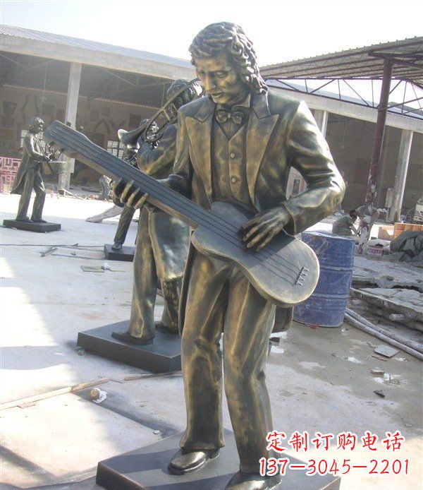 深圳西方人物铜吉他雕塑