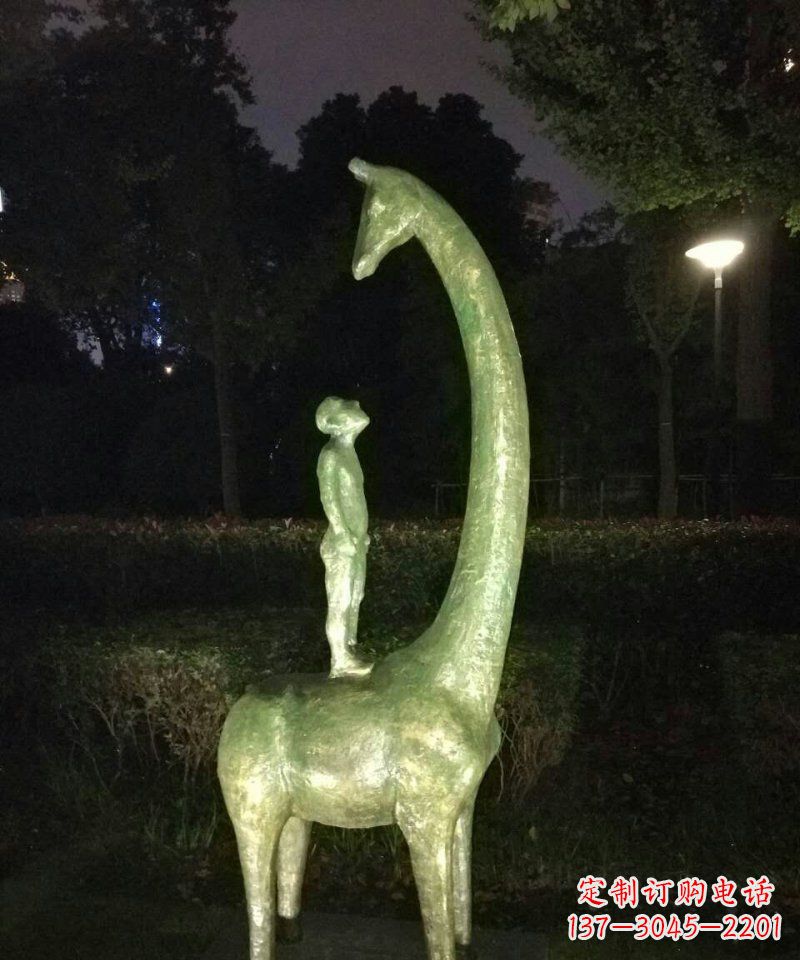 深圳壮观绝伦的长颈鹿雕塑