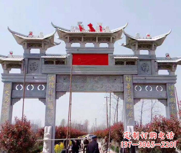 深圳传承经典,尊崇古风:牌坊石雕
