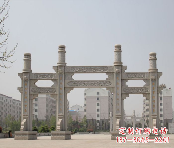 深圳上中领雕塑:牌坊石雕定制