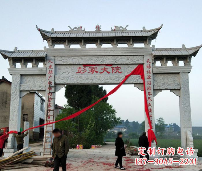 深圳中领雕塑:牌坊石雕精美纷呈