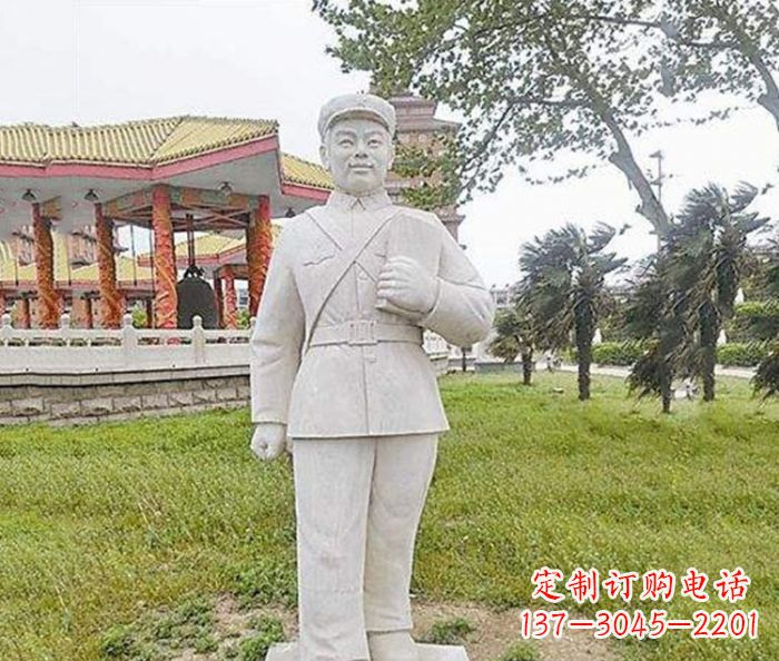 深圳雷锋石雕——传承奉献精神