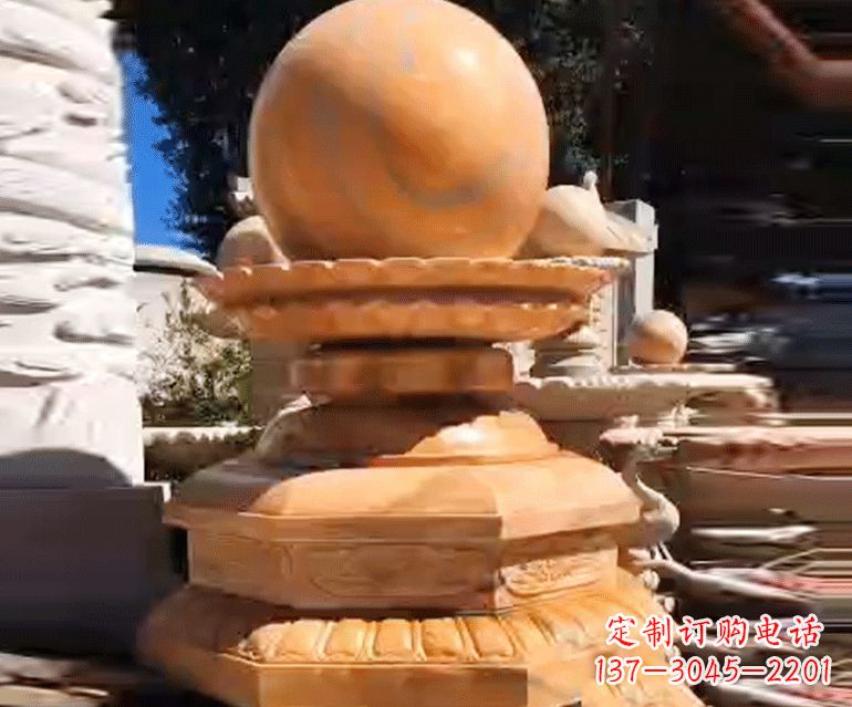 深圳喷泉里的石材雕塑