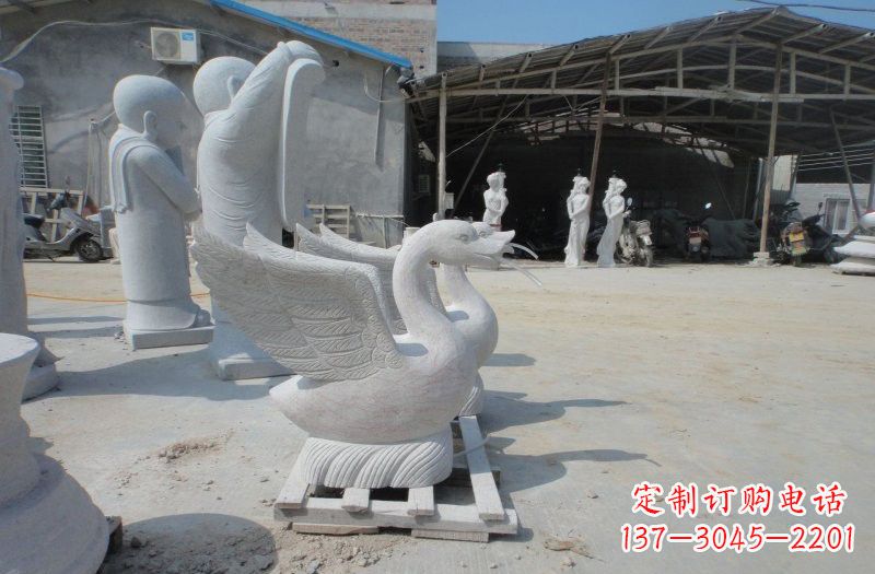深圳中领雕塑:独具特色的天鹅喷水雕塑