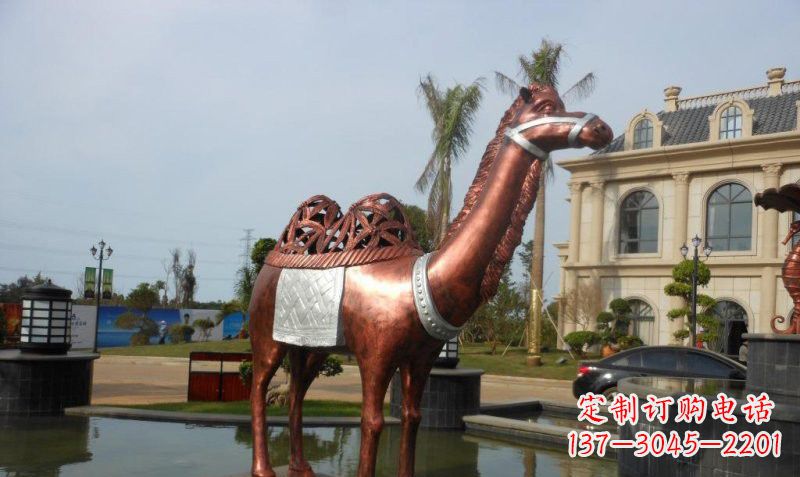 深圳铜雕抽象骆驼
