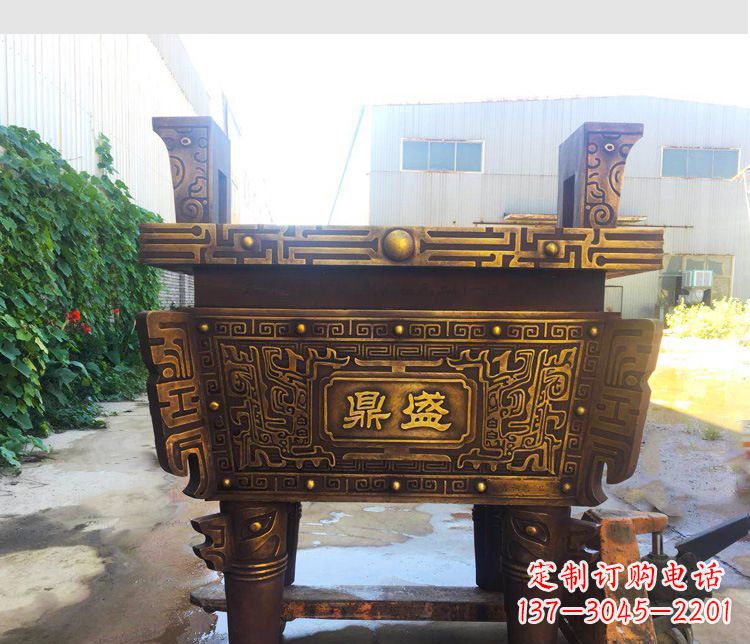 深圳铜雕招财鼎盛香炉