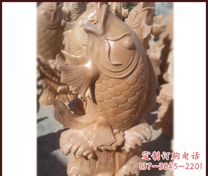 深圳晚霞红喷水鲤鱼石雕 (3)