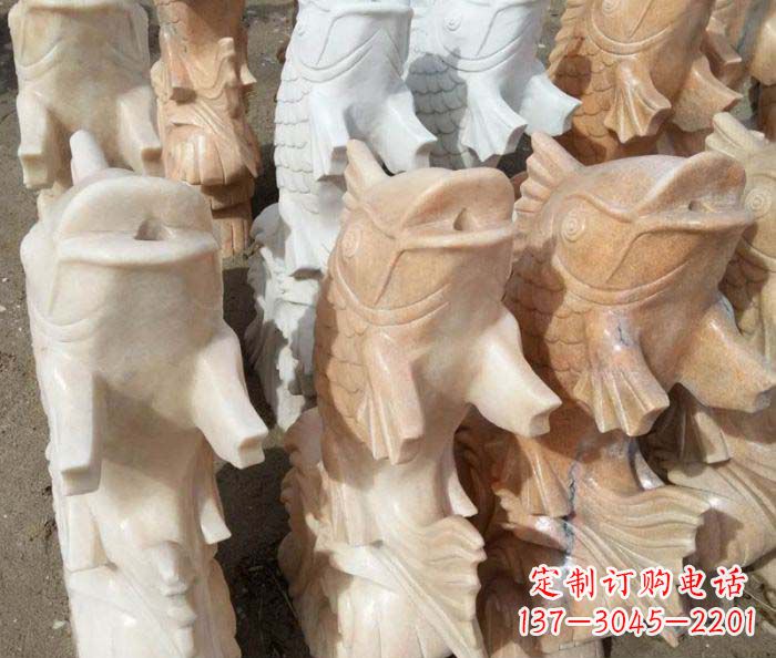深圳晚霞红喷水鲤鱼庭院石雕