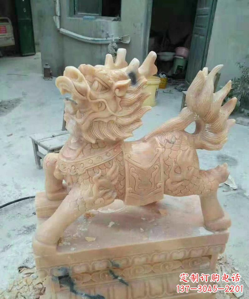 深圳晚霞红麒麟雕塑112