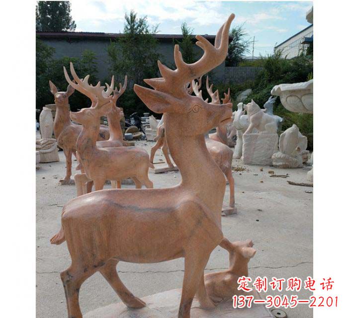 深圳晚霞红驯鹿动物公园石雕