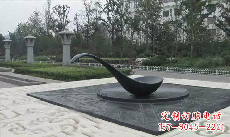 深圳校园古代指南针司南铜雕