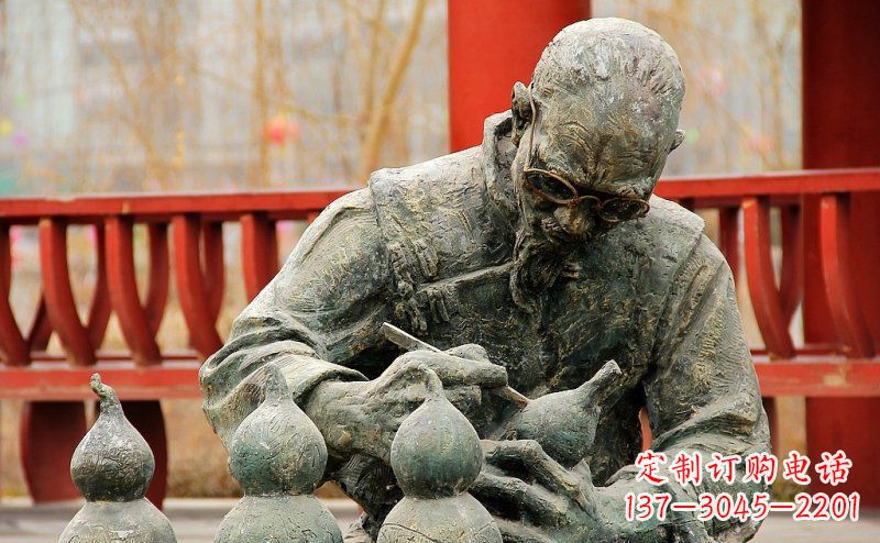 深圳园林在葫芦上刻字的老人小品铜雕
