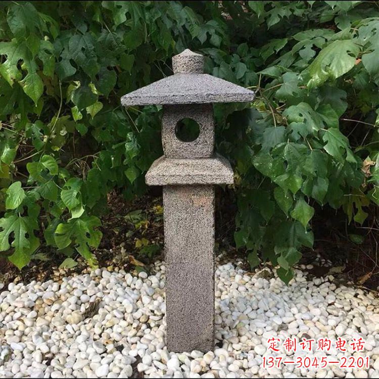 深圳中式复古园林石灯