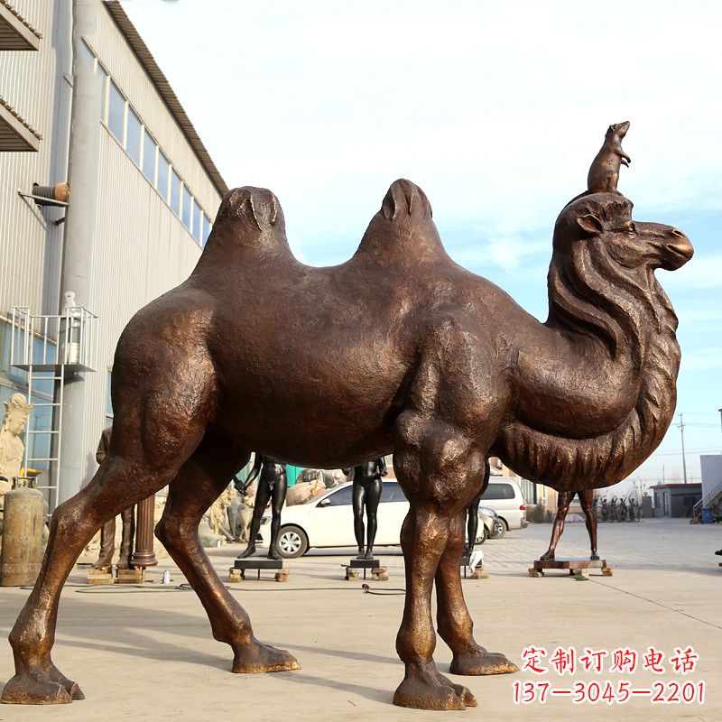 深圳铸铜骆驼雕塑